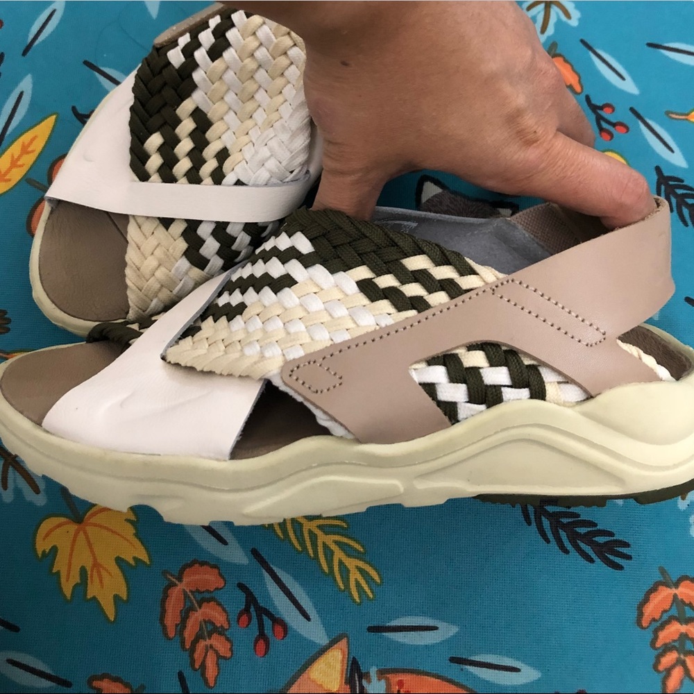 NWOB Air Huarache by Nike